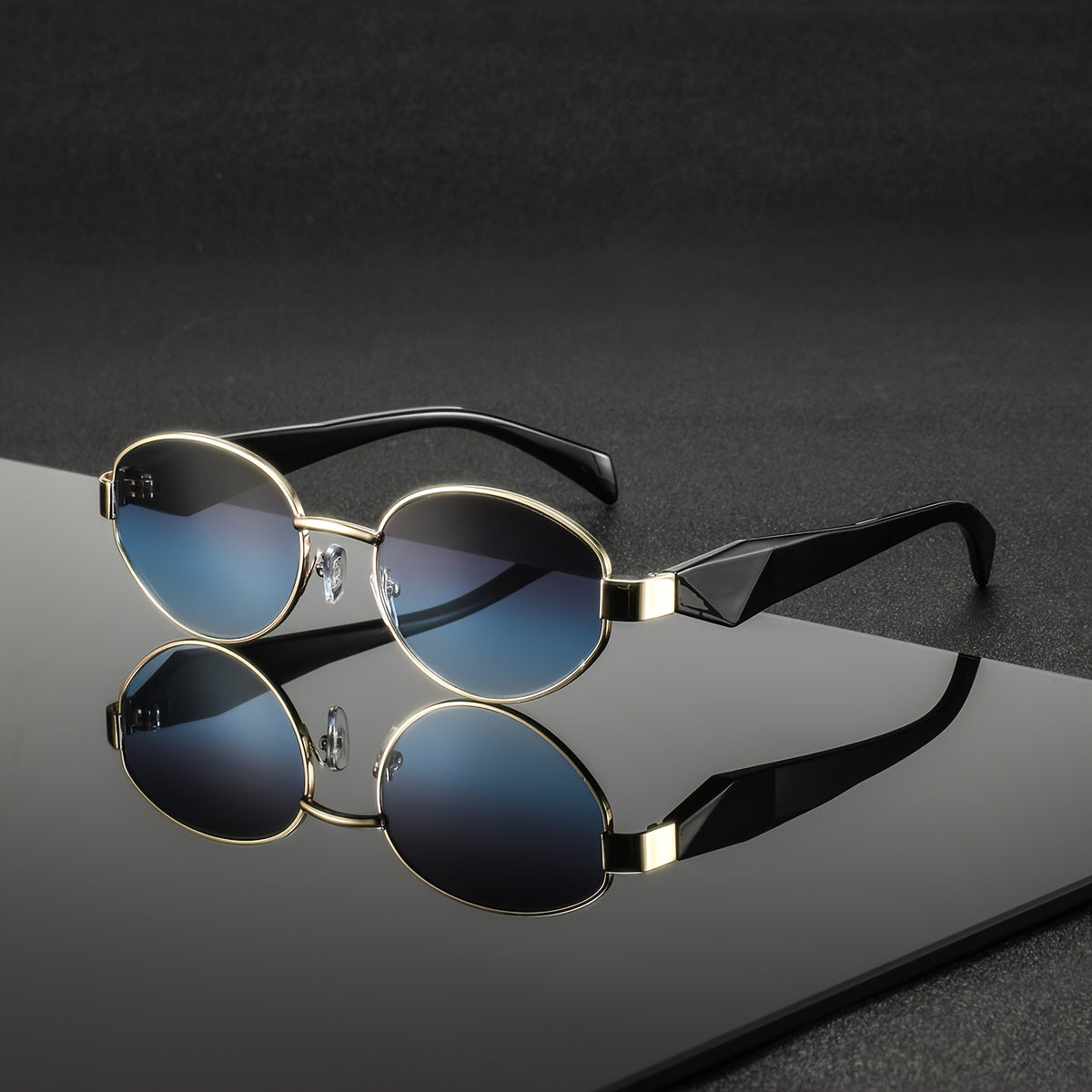 1 Pair of Men'S Metal Oval, Small, Exquisite, High-End, Temperament, Versatile, Literary Style, Lightweight, Trendy, Casual, Personalized, Fashionable Glasses