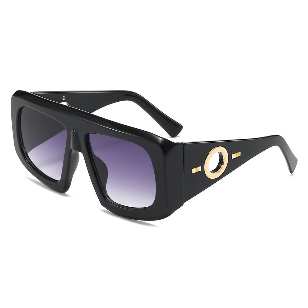 2026'S Popular Oversized Glasses for Women, Featuring a Trendy Square Design That Protects Against UV Rays